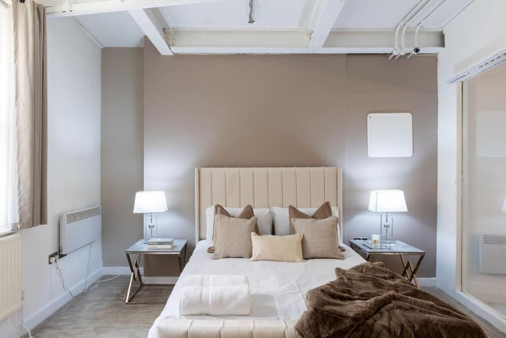 Luxury, Open Plan Apartment Брадфорт Екстериор снимка